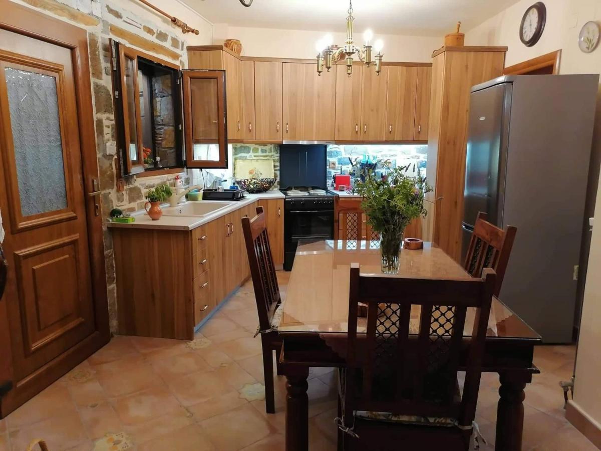 Traditional House In Androni Міріна Екстер'єр фото